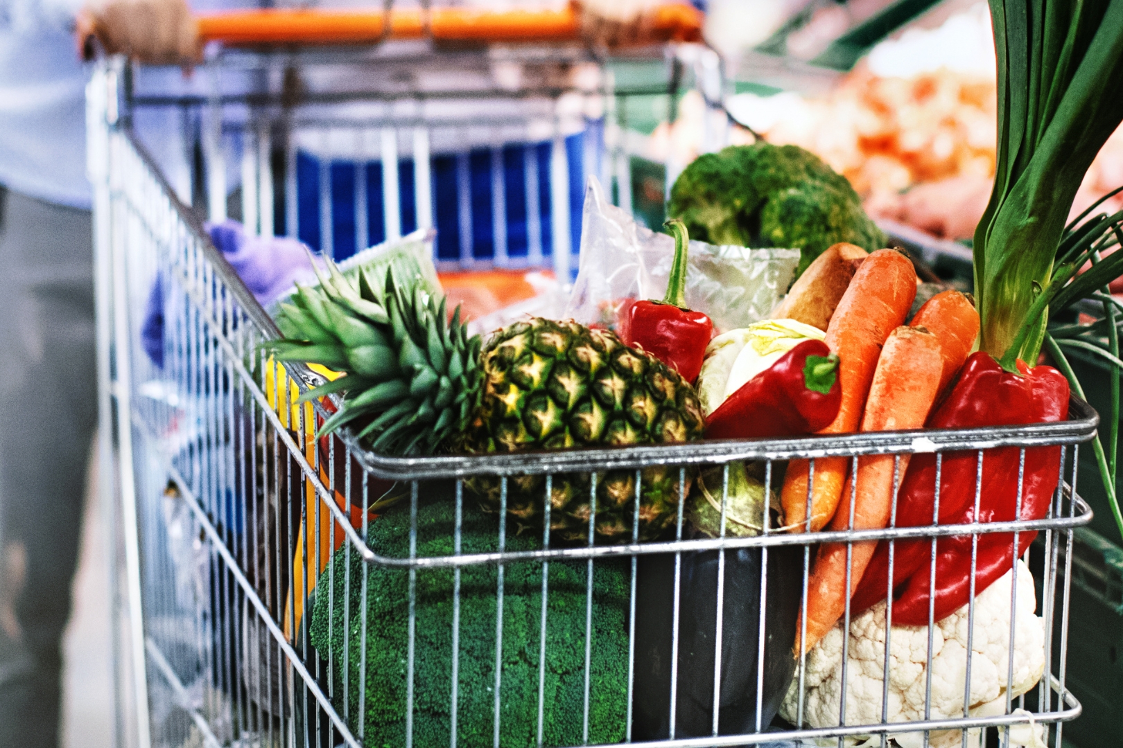 Rewolucja w Brytyjskim Handlu Detalicznym: Jak Przygotować się na 2025 Rok